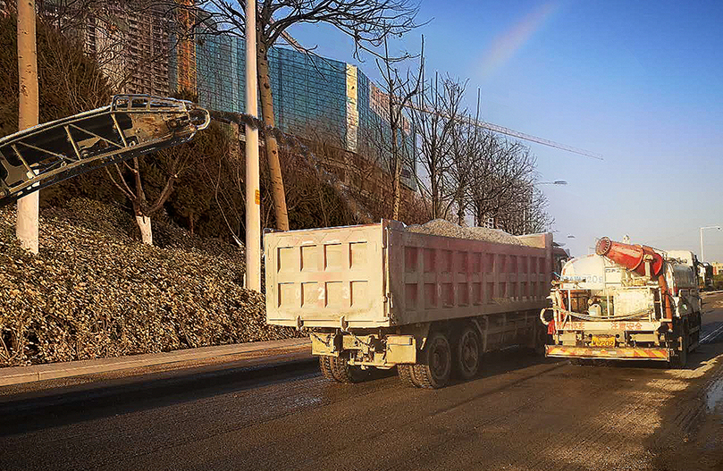 彩色瀝青冷補(bǔ)料的養(yǎng)護(hù)要注意什么？